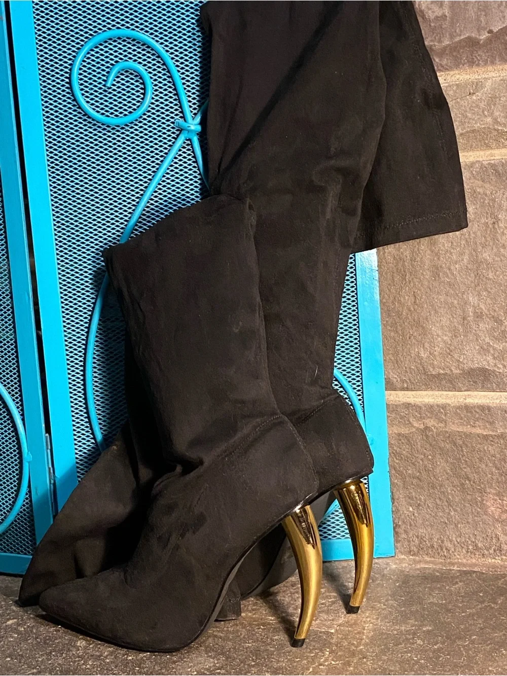 Super sexy thigh high/slouch black velvet boots,pointy toe,curved gold heels,8.5